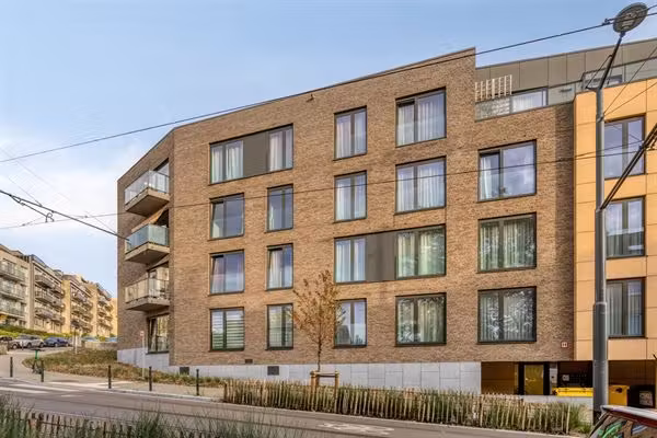 Appartement met 2 slaapkamers, balkon + parking - 10