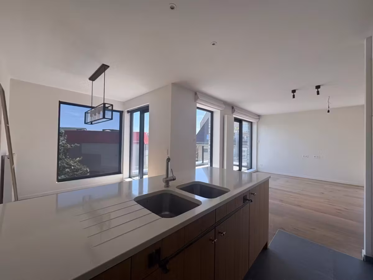 Well-located 2-bedroom apartment with parking space in Ghent - 4