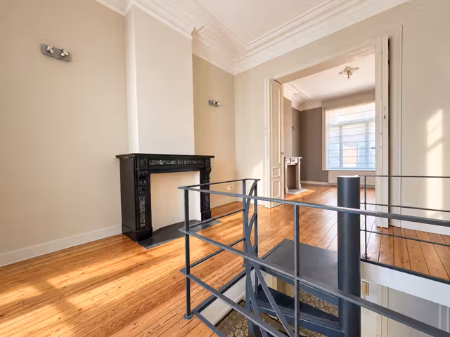 Two-bedroom duplex with terrace and garden in Ixelles - 8