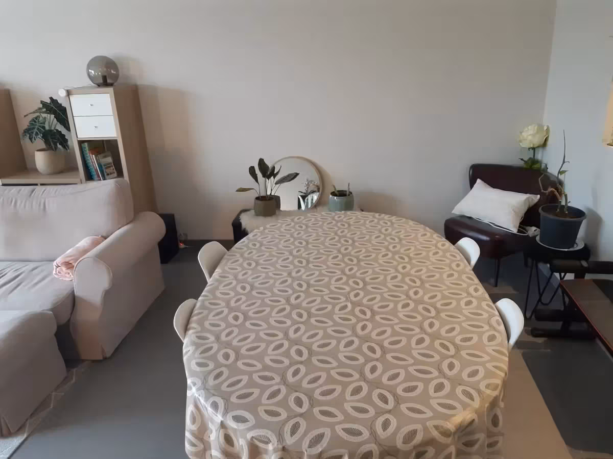 Eigentijds appartement in Zwijnaarde - 9