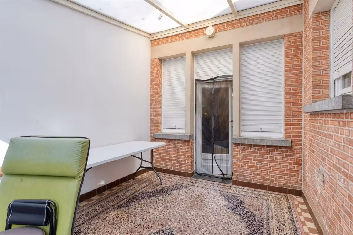 Spacious ground-floor apartment with large garden - 12