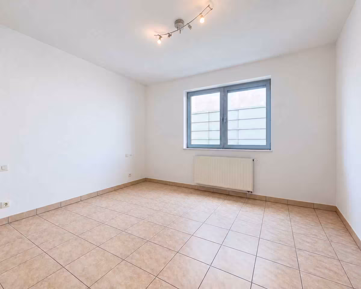 Two-bedroom apartment with terrace in Evere - 18