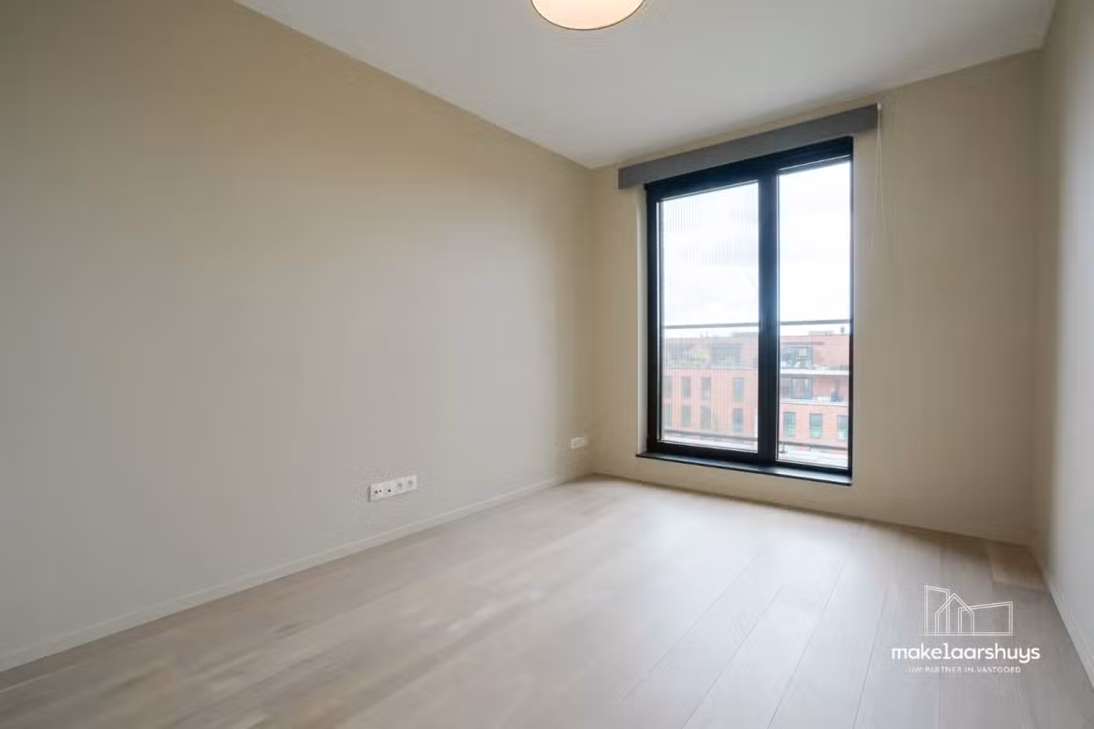 Appartement moderne avec 2 chambres à coucher et terrasse - 13