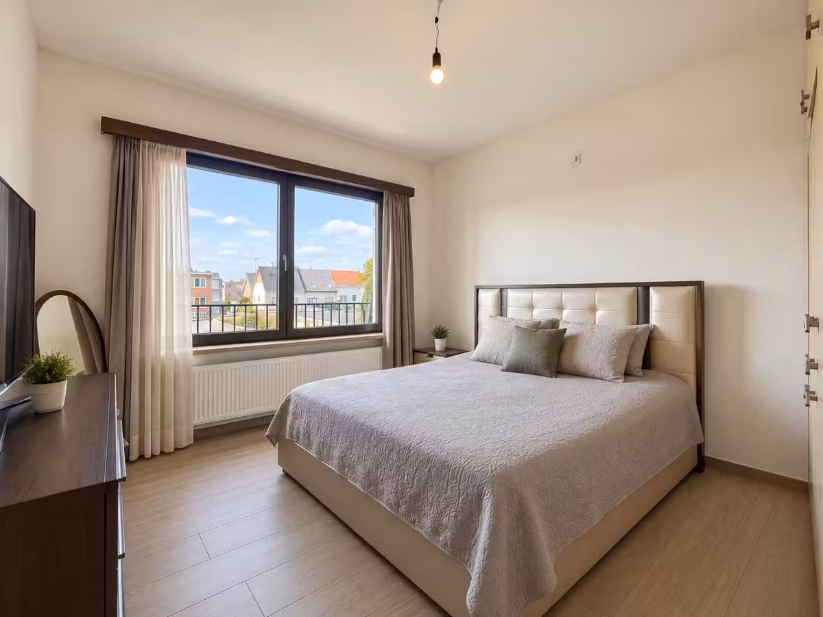 Appartement rénové avec 2 chambres à coucher et garage - 4
