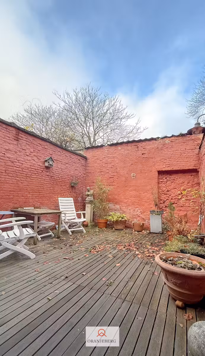 Huis met tuintje vlakbij Coupure - 2