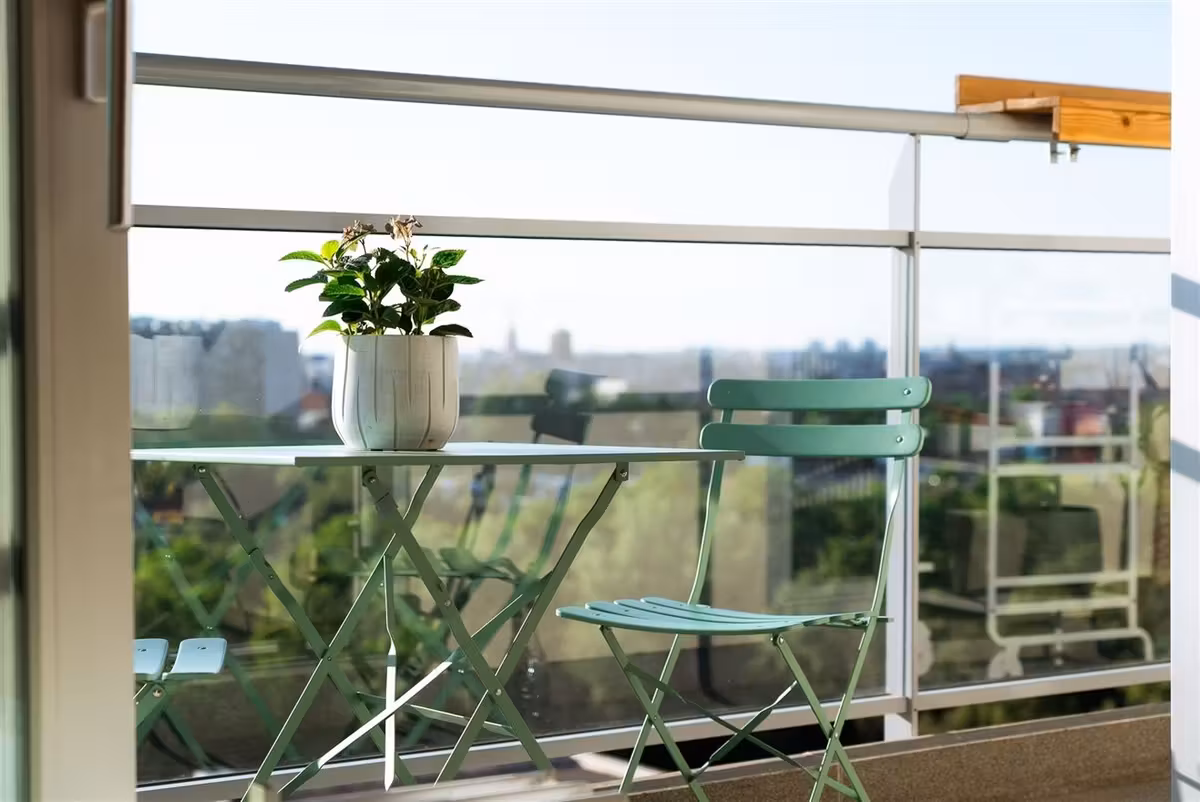Spacious 2-bedroom apartment with terrace - 13