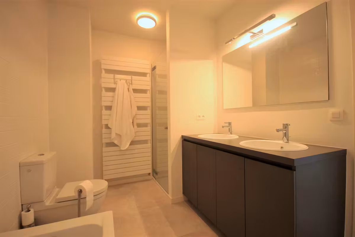 Appartement meublé moderne avec garage - 10