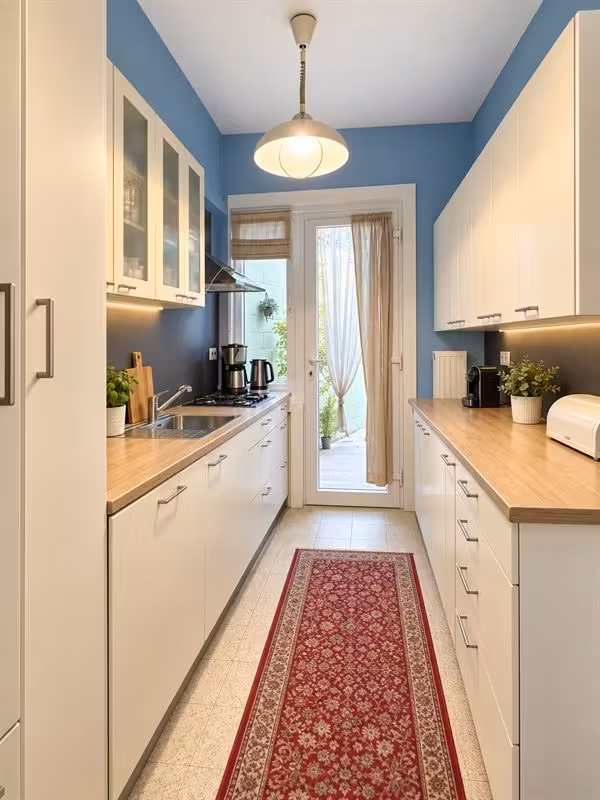 Ground-floor apartment with 2 bedrooms, garage - 12