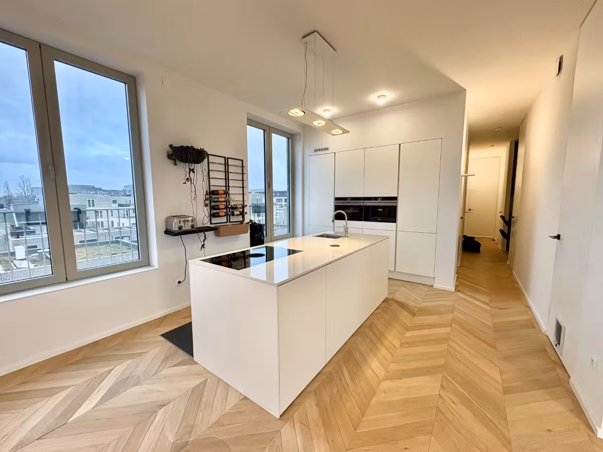 Twee-slaapkamer appartement met groot terras - 9