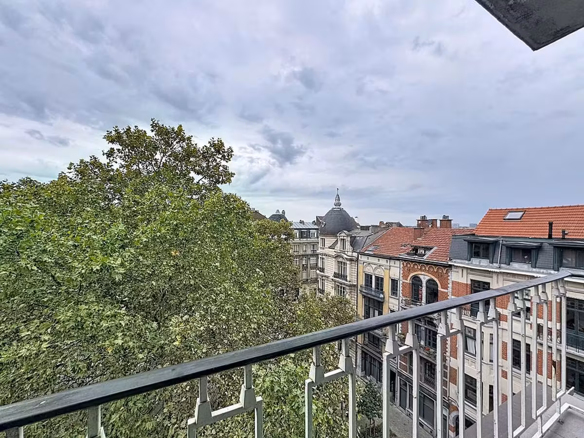 One-bedroom apartment in Saint-Gilles - 2