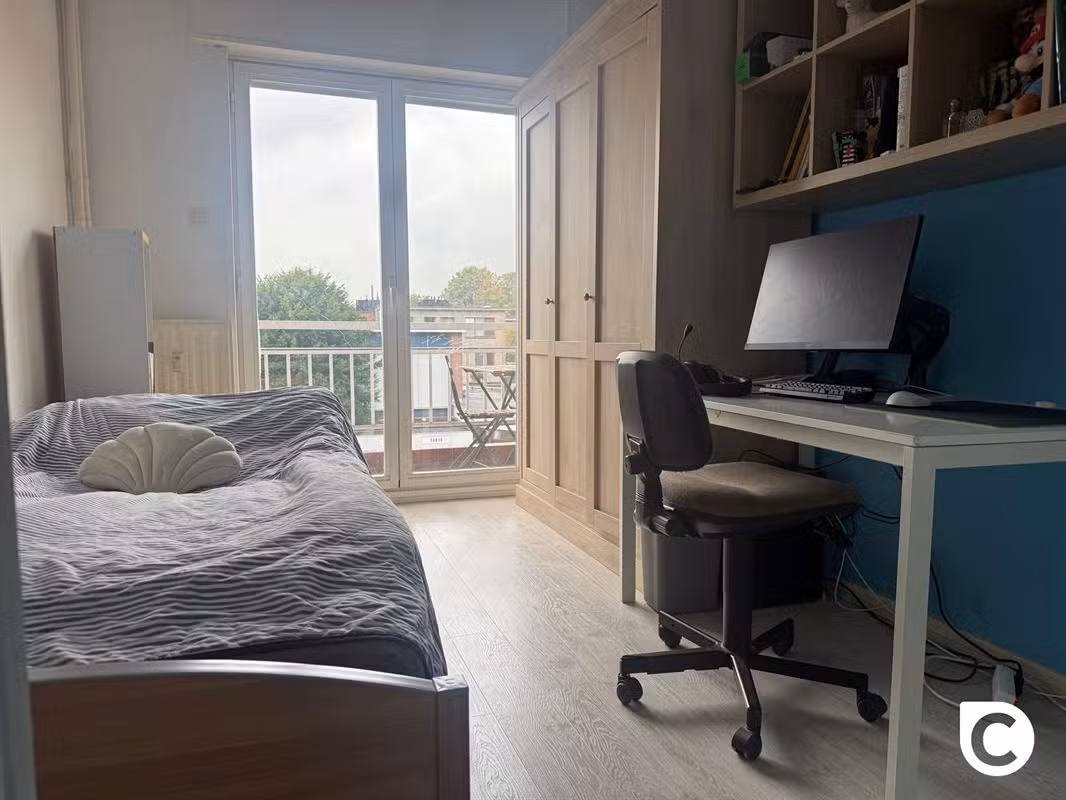 Ruim appartement met 3 slaapkamers en terras - 5