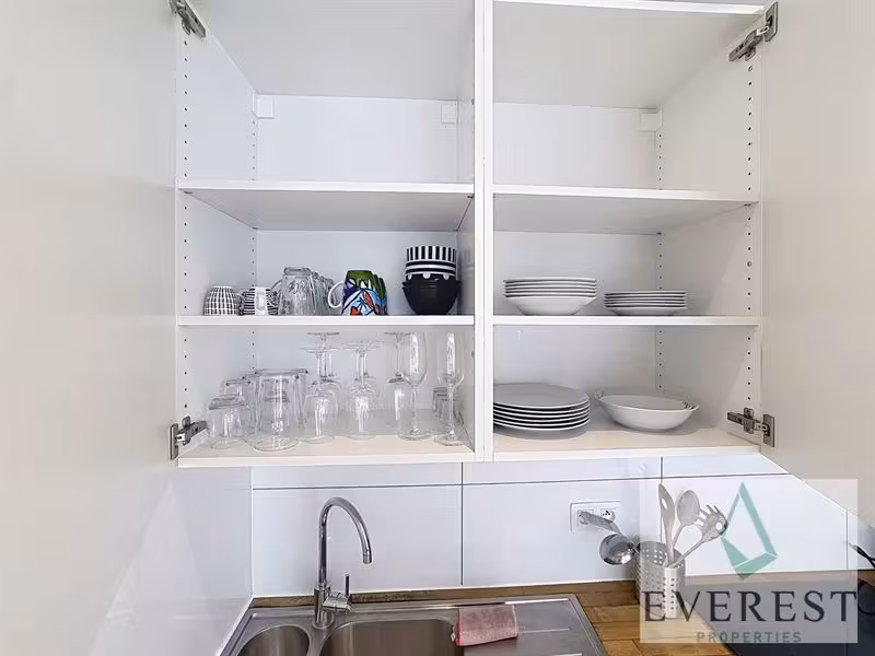 Place Flagey! Beautiful 2-bedroom furnished apartment - 6