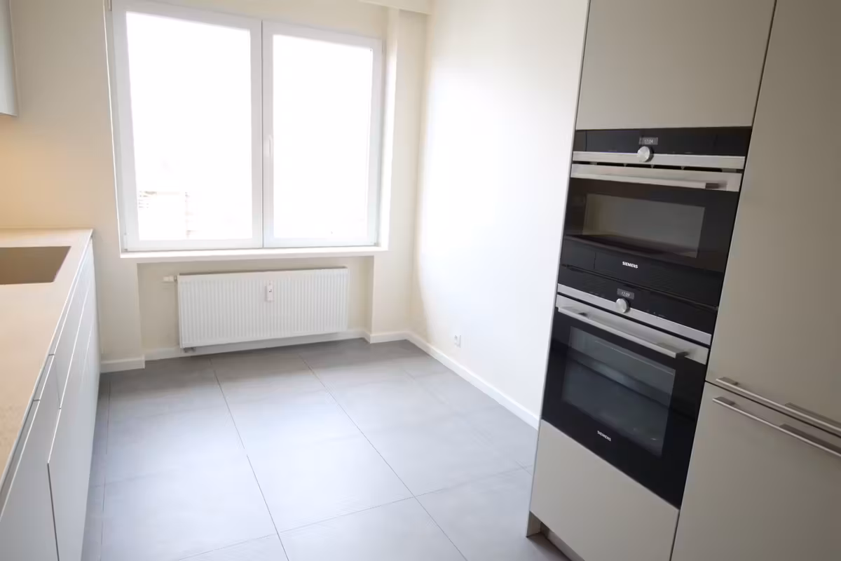 Ruim appartement met 3 slaapkamers in Elsene - 13
