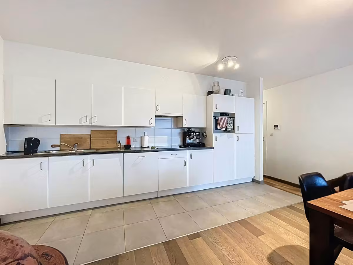 Lichtrijk appartement met 2 slaapkamers en tuin te Gent - 7