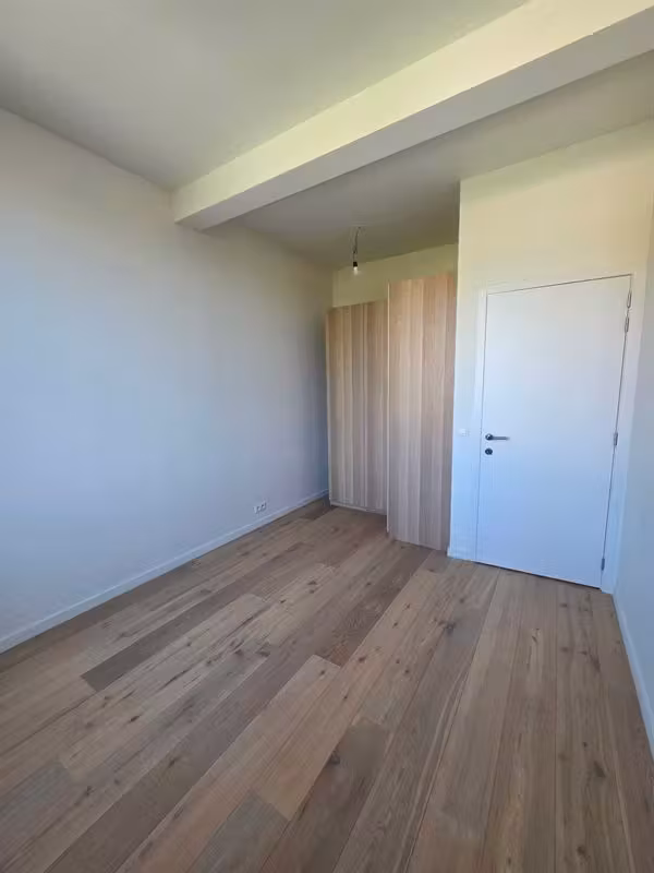 Gerenoveerd appartement met terras in Wilrijk - 10