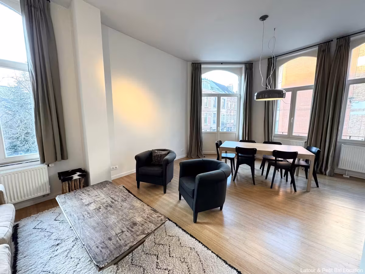 Gemeubileerd appartement met balkon in Woluwe-Saint-Pierre - 1