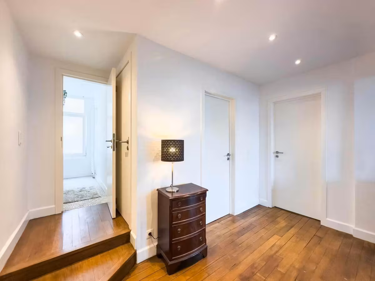 Two-bedroom apartment in Ixelles - 10