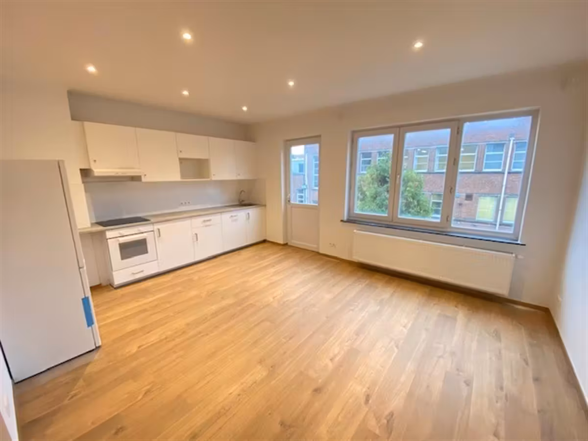 Bel appartement 2 chambres avec terrasse à Ixelles - 3