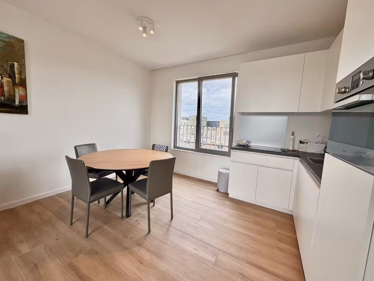Two-bedroom apartment with parking space - 8