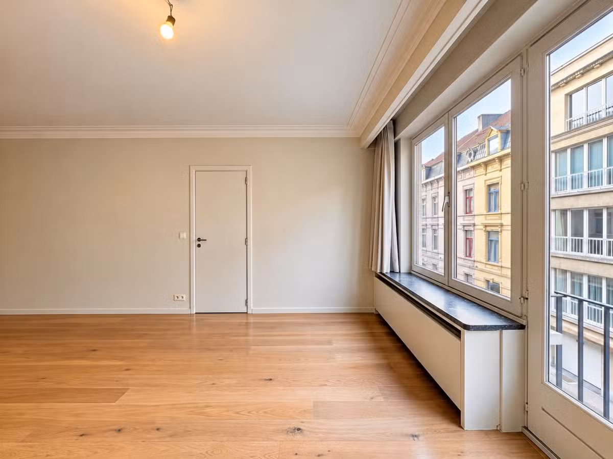 Ruim appartement met 2 slaapkamers nabij Gent-Sint-Pieters - 9