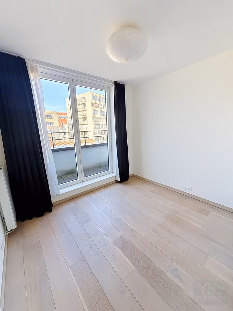 Niet gemeubileerde penthouse met terrassen in Etterbeek - 13