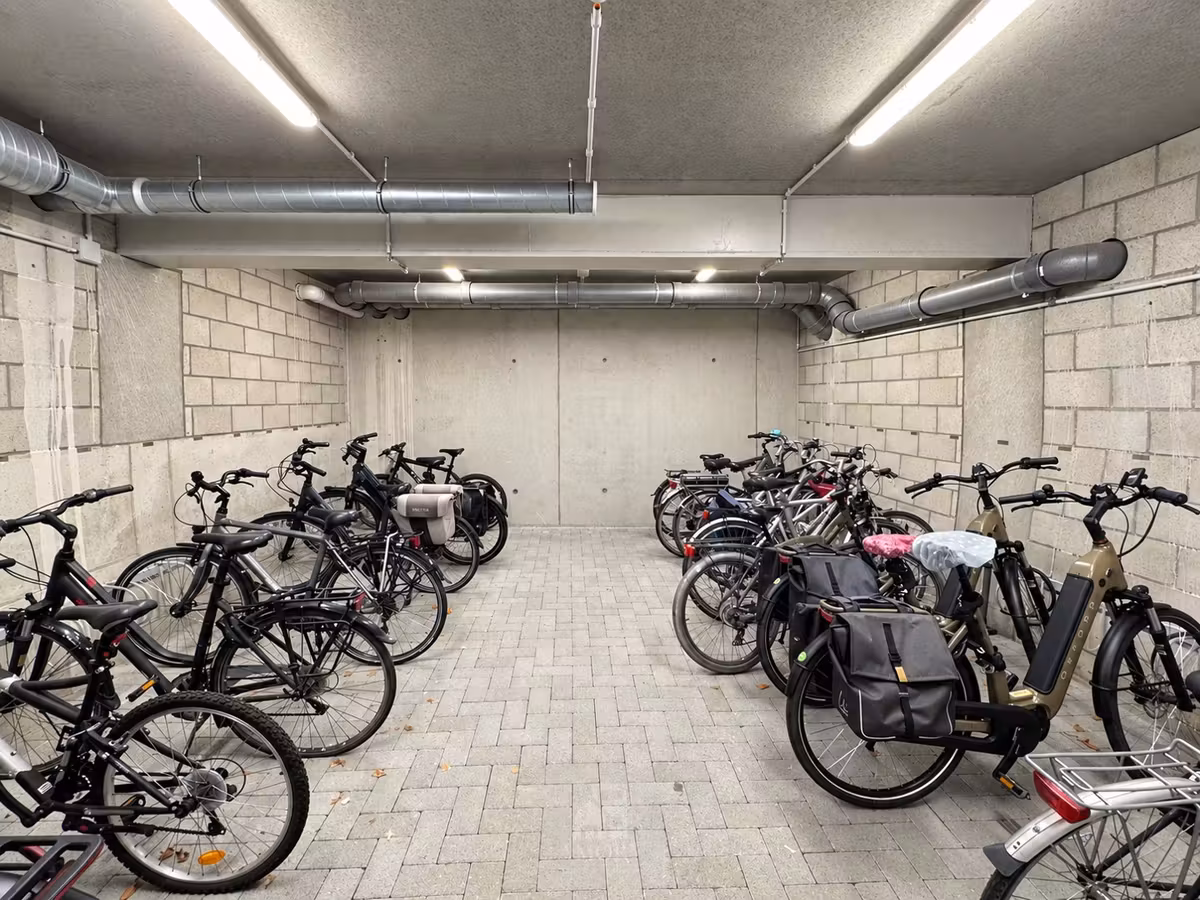 Recent one-bedroom apartment with parking space - 12