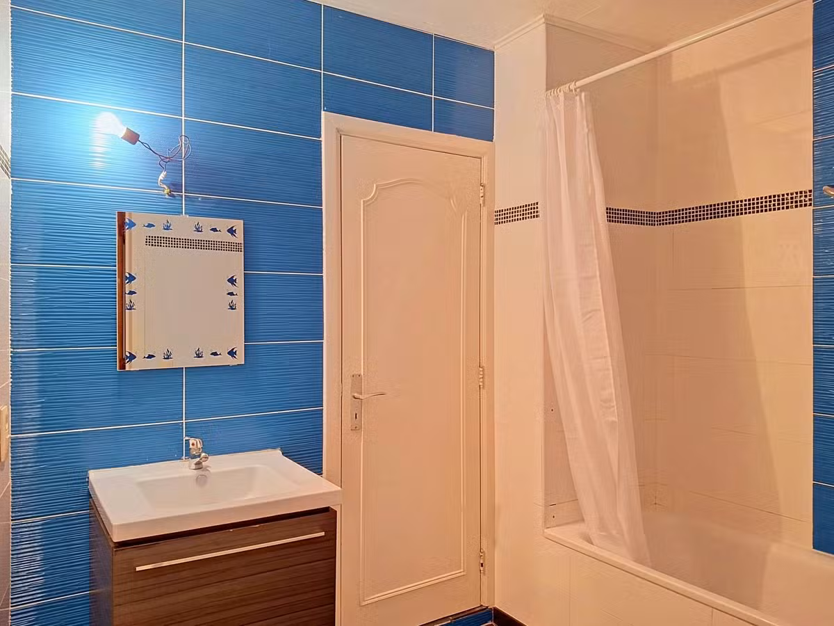 Two-bedroom apartment with terrace - 6