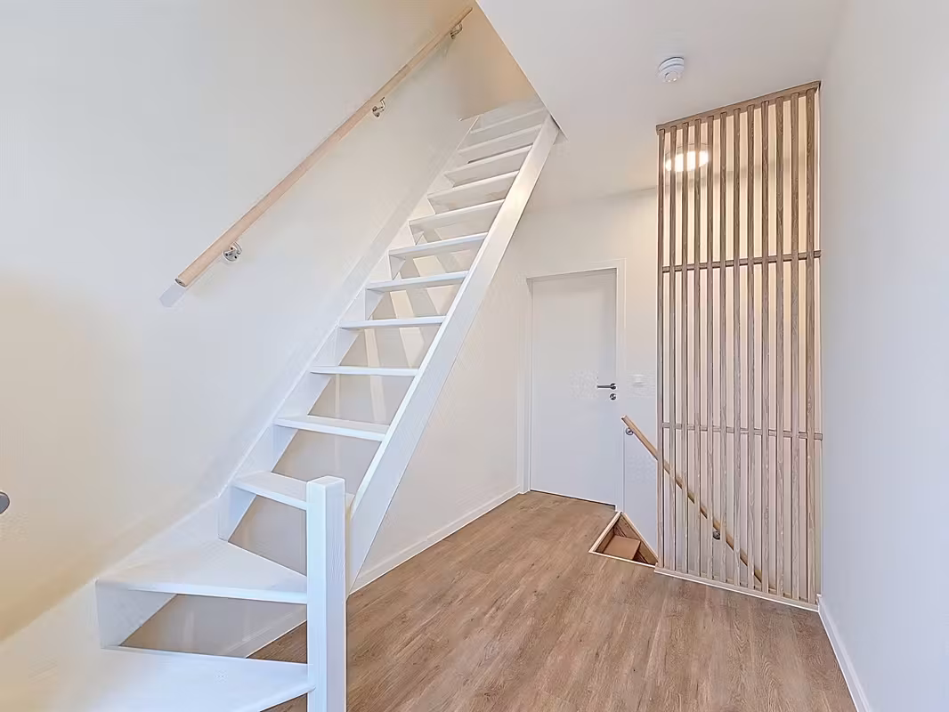 Renovated semi-detached home near Sint-Denijs-Westrem center - 16