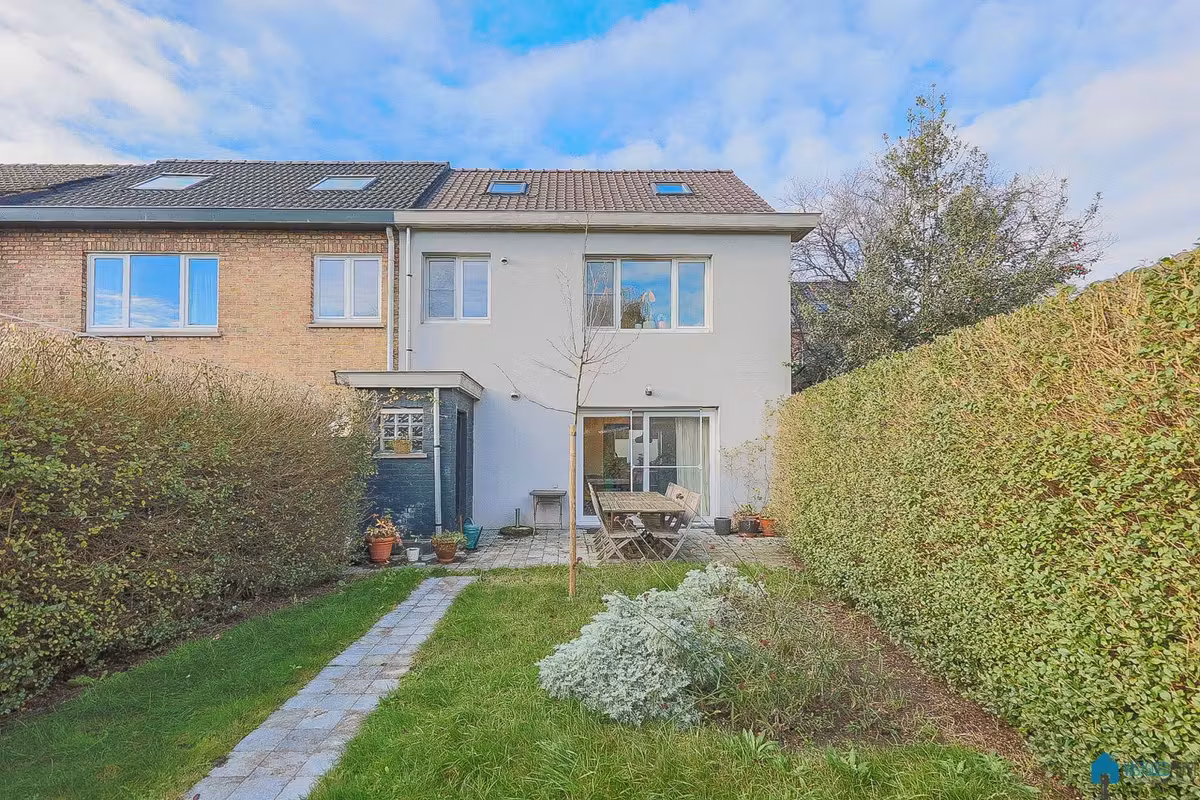 Charmant gerenoveerde woning met ruime tuin - 10
