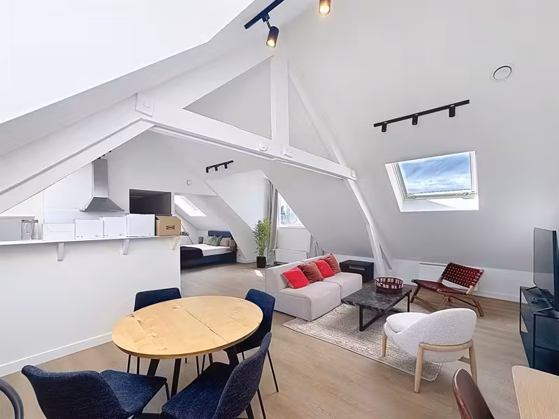 Furnished 1-bedroom apartment near Dailly Square - 4
