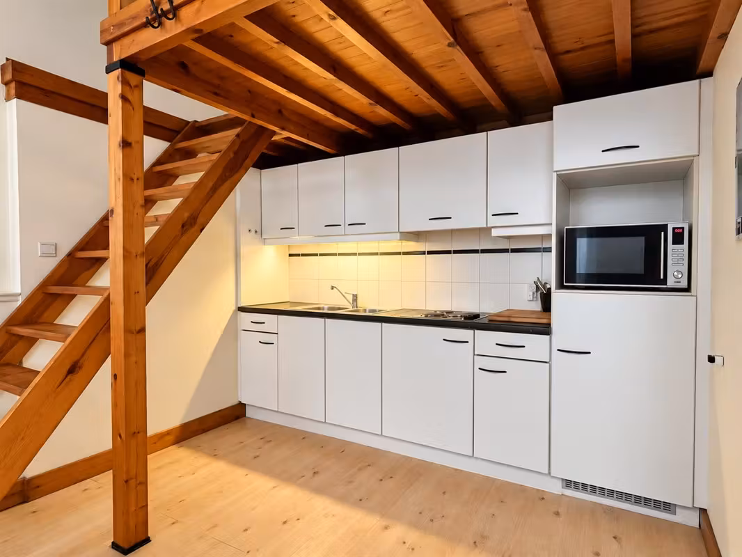 Appartement authentique au rez-de-chaussée avec mezzanine - 2