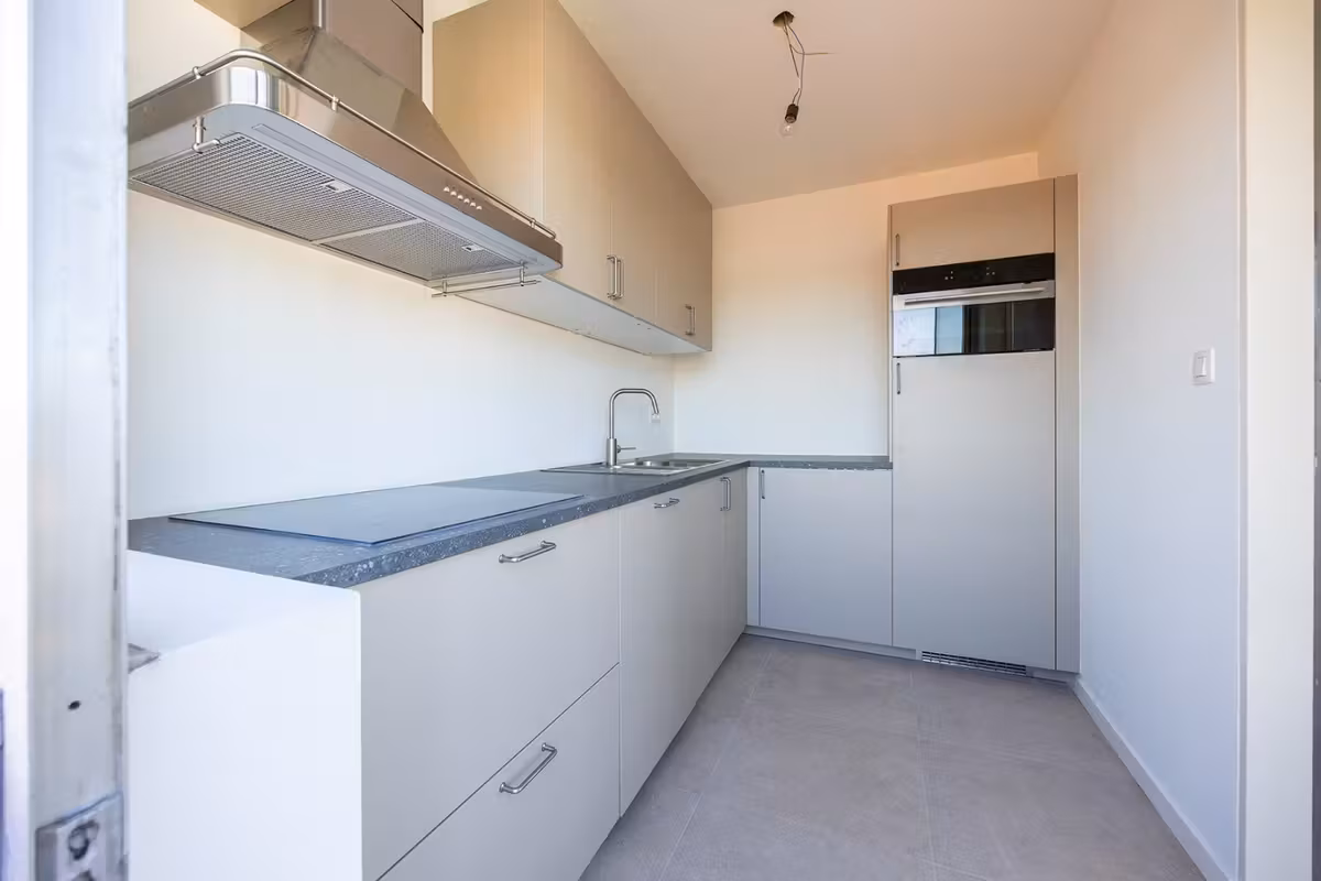 GERENOVEERD HOEKAPPARTEMENT MET 2 SLAAPKAMERS - 15