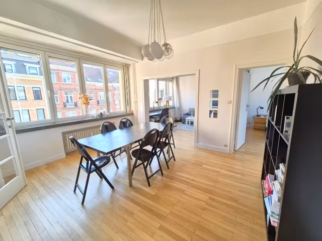 APPARTEMENT - TE HUUR - 1180 UKKEL - € 1.590 - 6