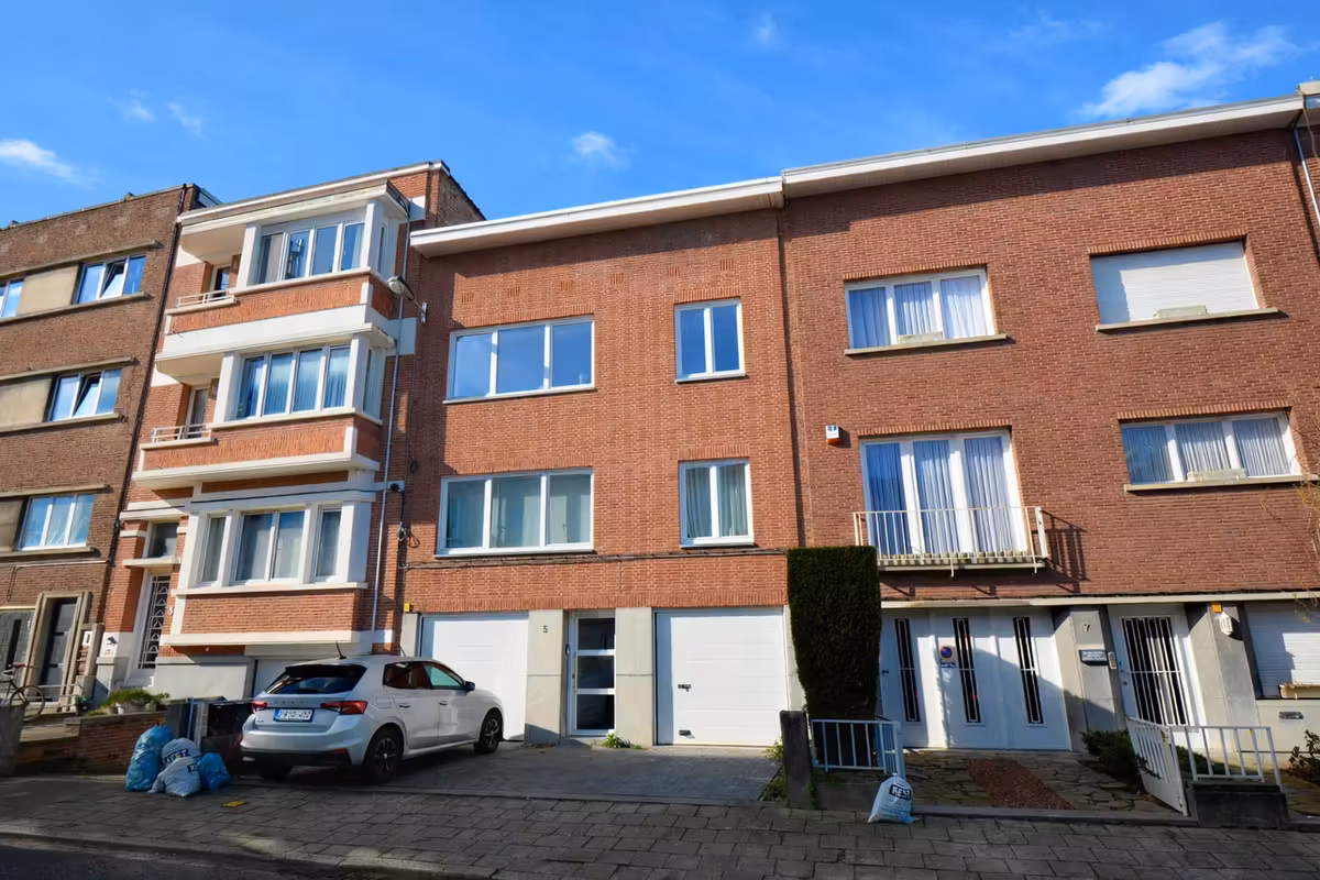 Recent gerenoveerd appartement met 2 slaapkamers en garagebox - 2
