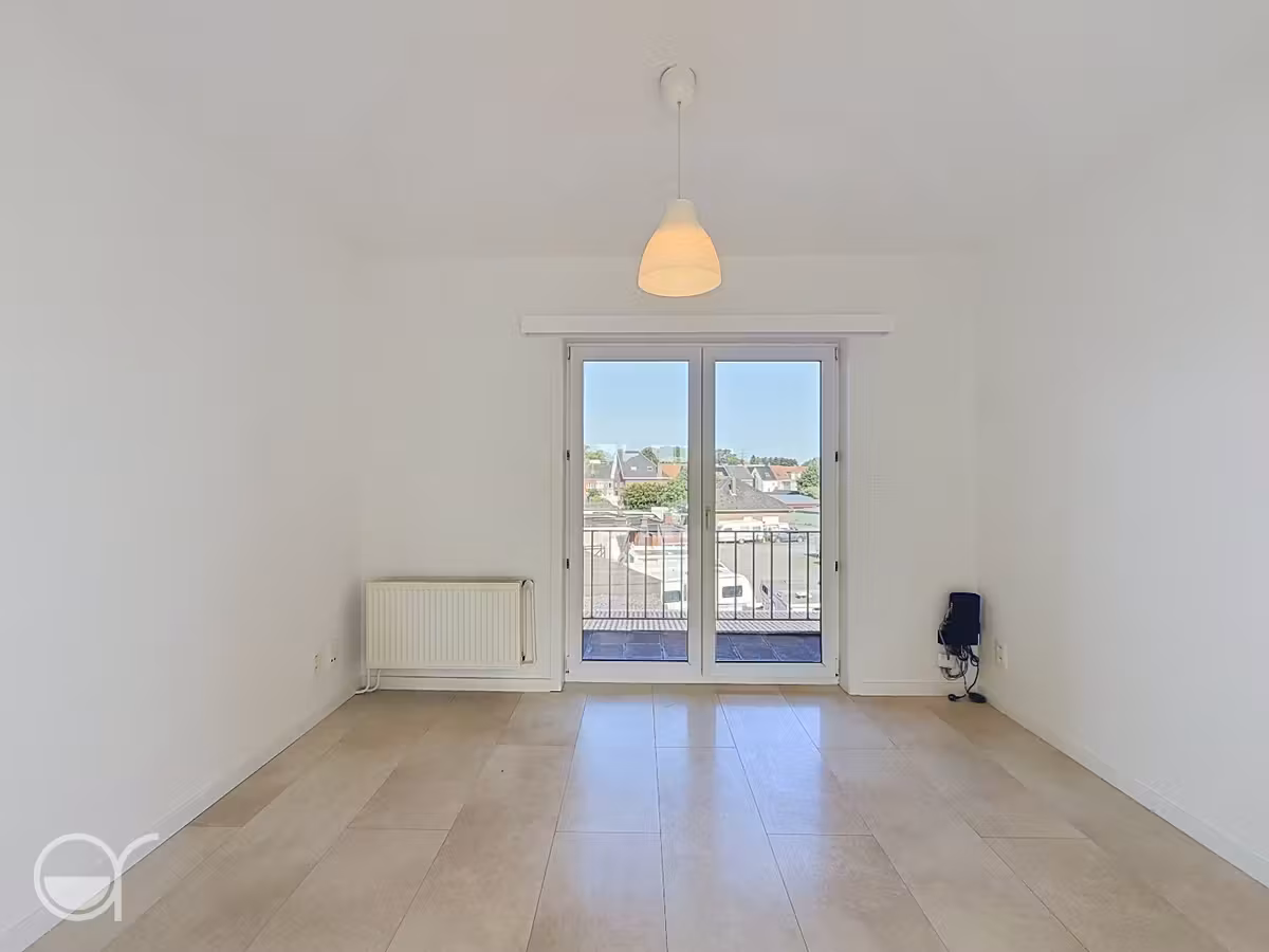 Rustig gelegen appartement met één slaapkamer, bureau en garagebox - 3
