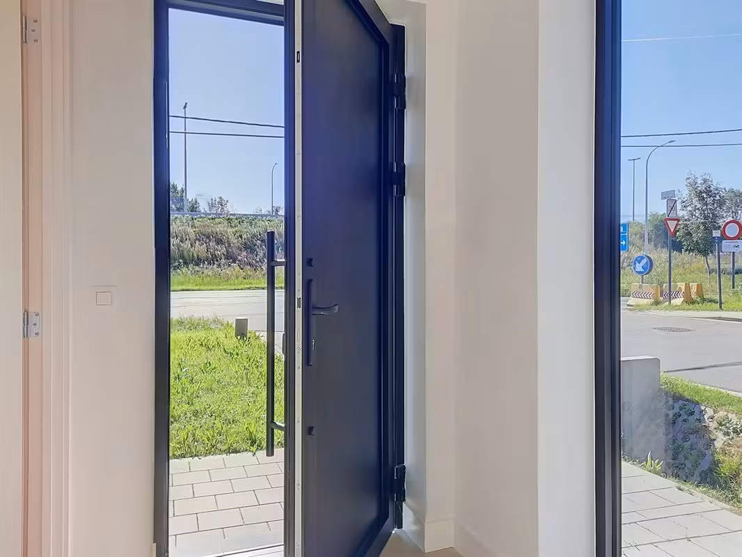 Villa de luxe neuve avec grand jardin - 12