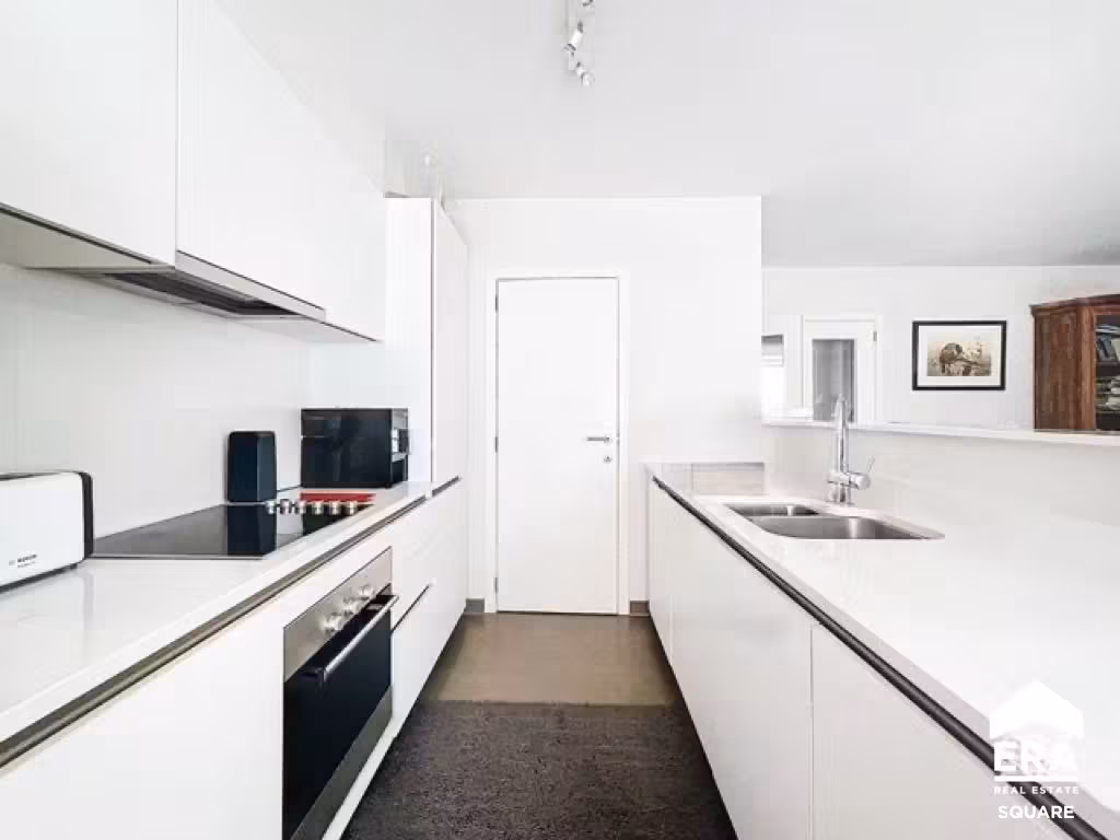 Ruim appartement met 3 slaapkamers, terras en 2 parkeerplaatsen - 5