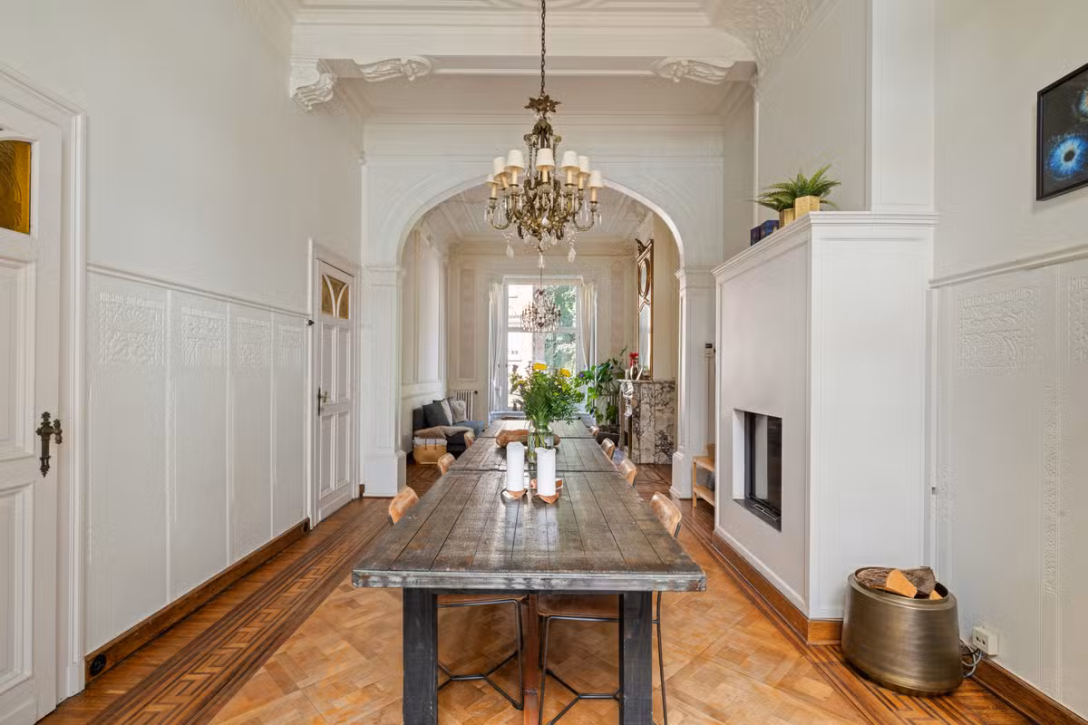 Maison charmante avec cinq chambres à coucher et jardin - 9