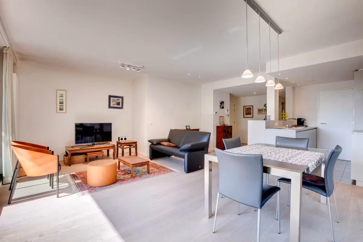 Move-in ready modern apartment with terrace and underground parking - 5