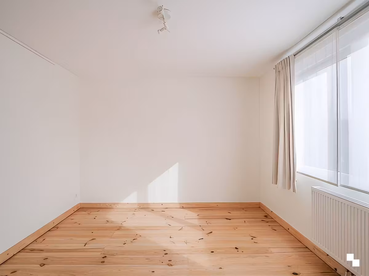 Gerenoveerde rijwoning met 3 slaapkamers - 10