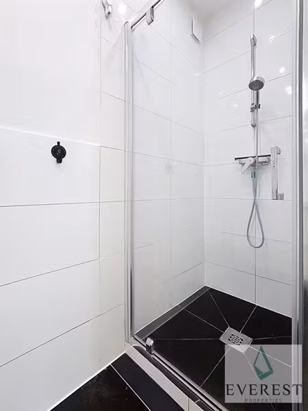 Place Flagey! Beautiful 2-bedroom furnished apartment - 13