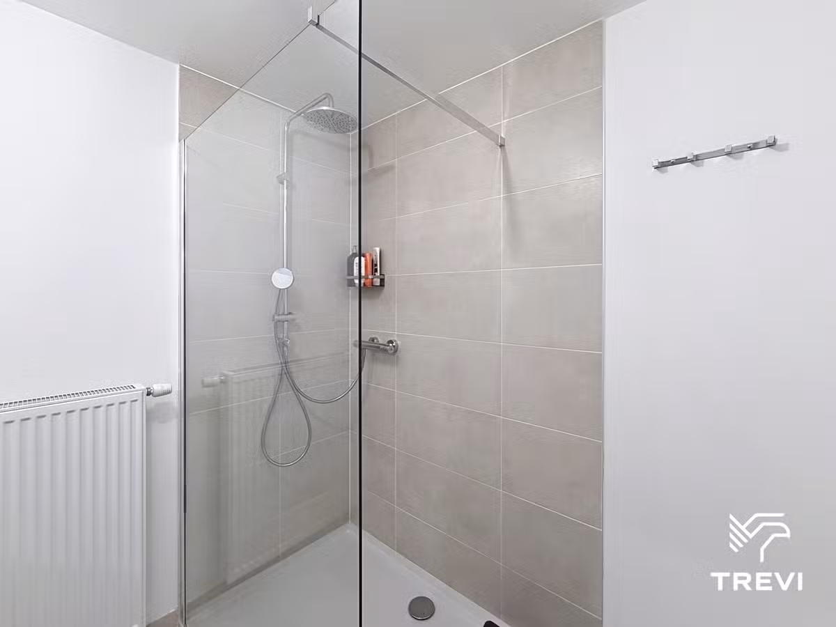 Lichtrijk appartement met twee slaapkamers en terras - 16