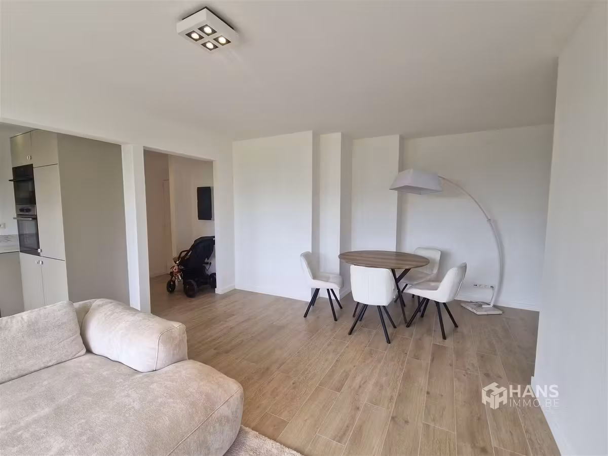Renovated apartment with 2 bedrooms and terrace in Berchem - 6