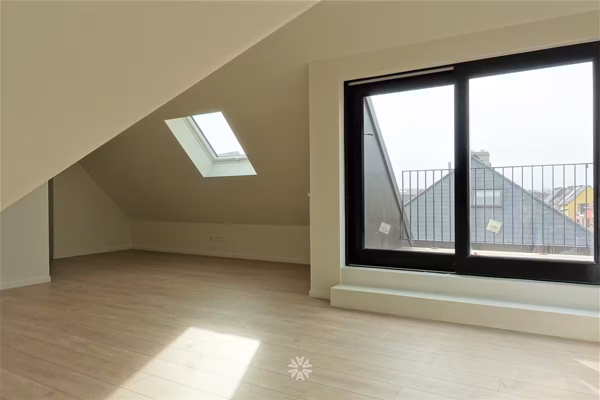 Ruime studio met zonnig terras te huur in Gent - 5