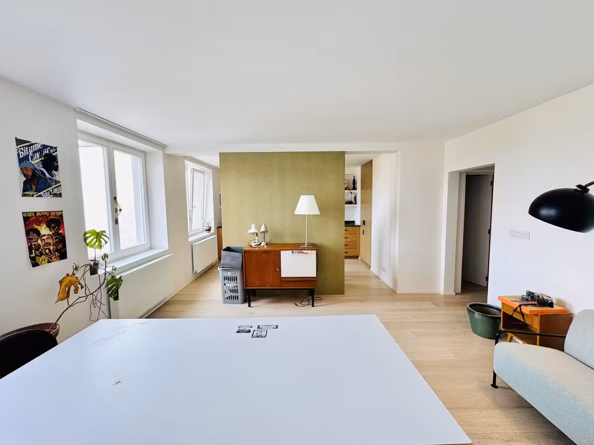 Beautiful 2-bedroom apartment - 6