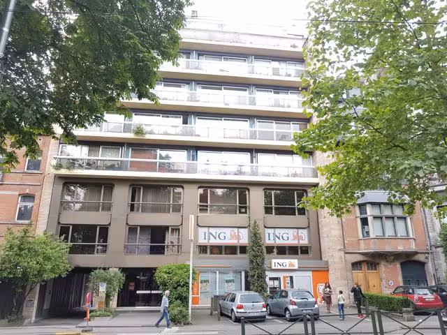 APPARTEMENT - TE HUUR - 1180 UKKEL - € 1.250 - 13