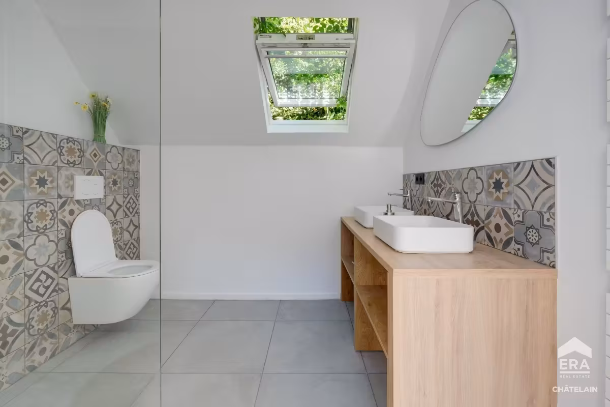 Rear duplex of ±100 m², fully renovated - 3