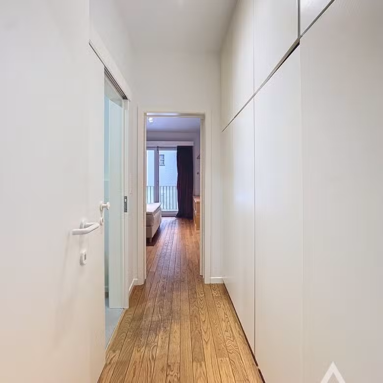 Furnished 2-bedroom apartment with terrace - 11