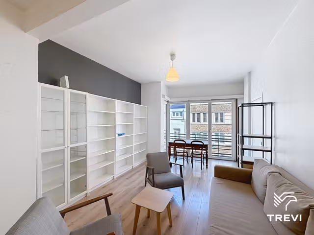 Furnished 1-bedroom apartment with balcony in Molenbeek - 1