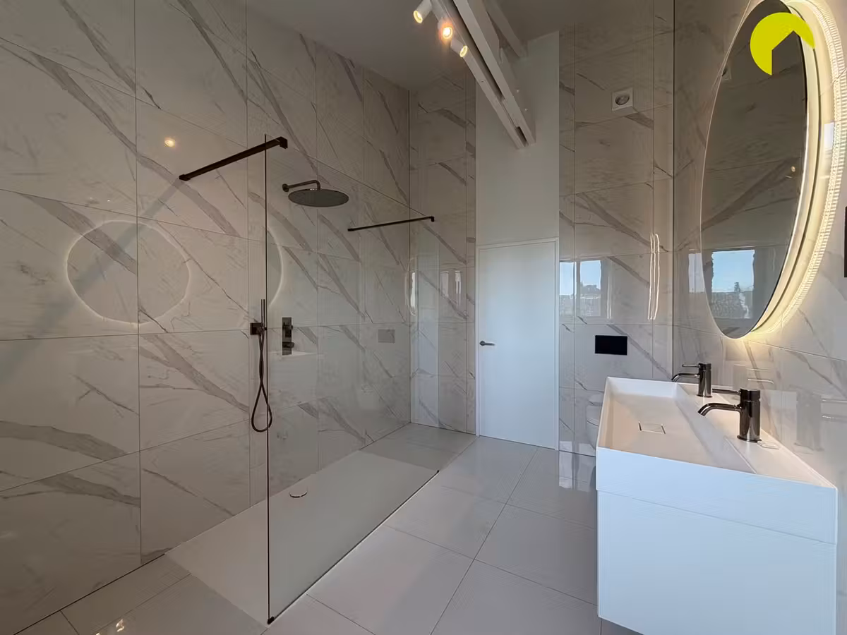 Unieke loft in het centrum in een karaktervol gebouw - 11